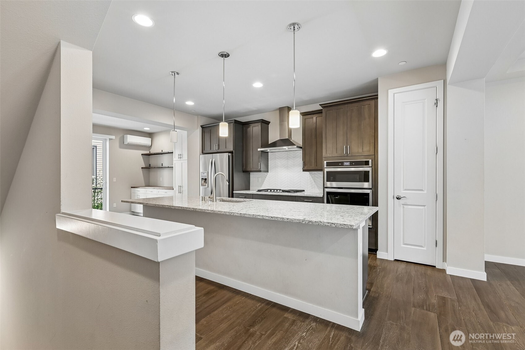 615 238th Street Southeast, Unit D Bothell, WA 98021 - Photo 7 of 37