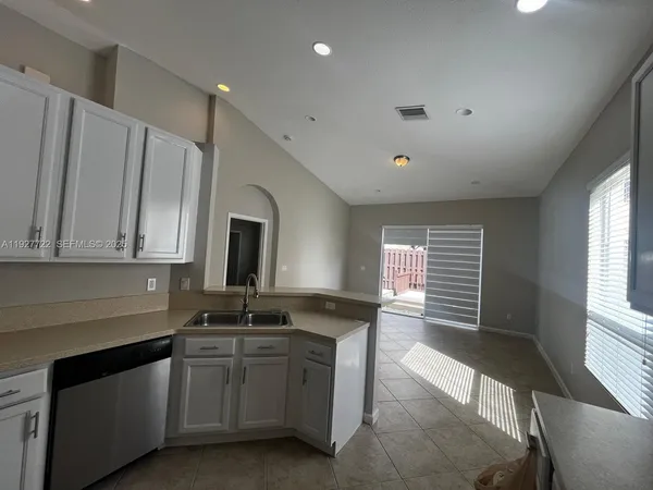 $3,200 | 2219 Portofino Avenue, Homestead, FL 33033