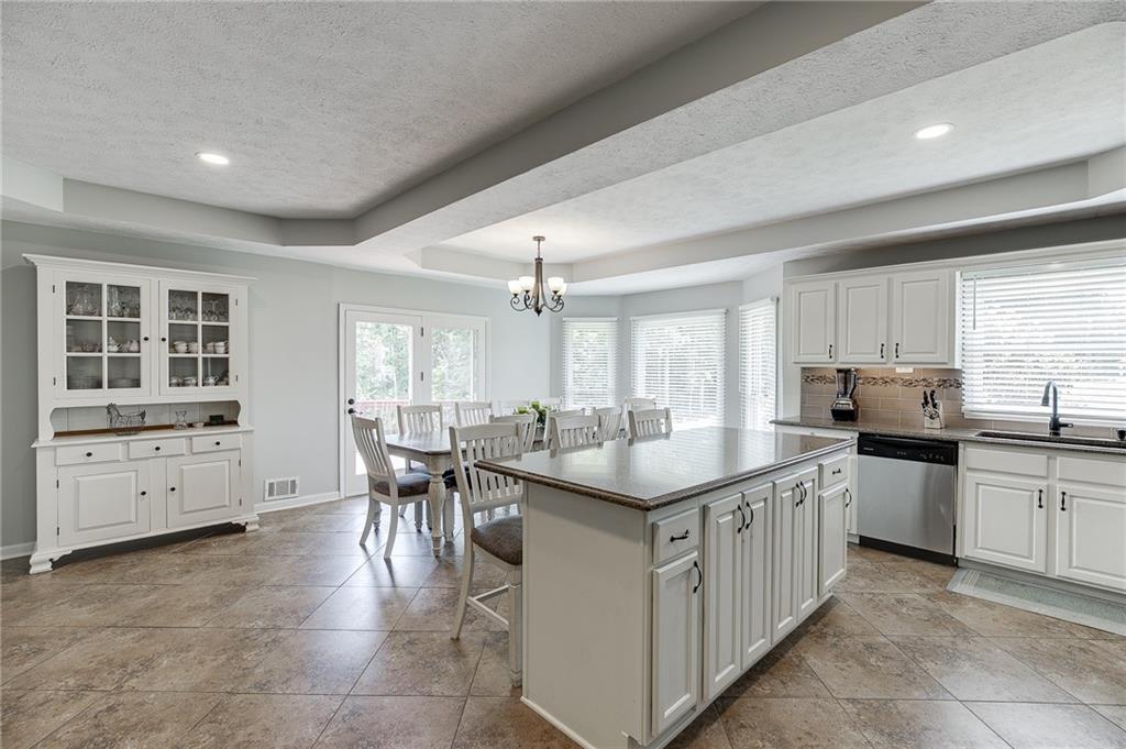 3803 Carter Road Buford, GA 30518 - Photo 12 of 58