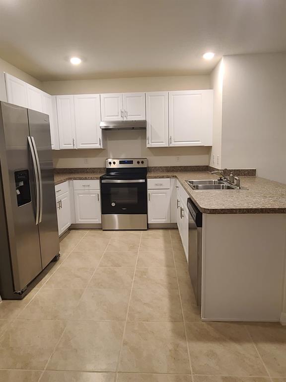 2006 King Ranch Street Kissimmee, FL 34744 - Photo 4 of 16