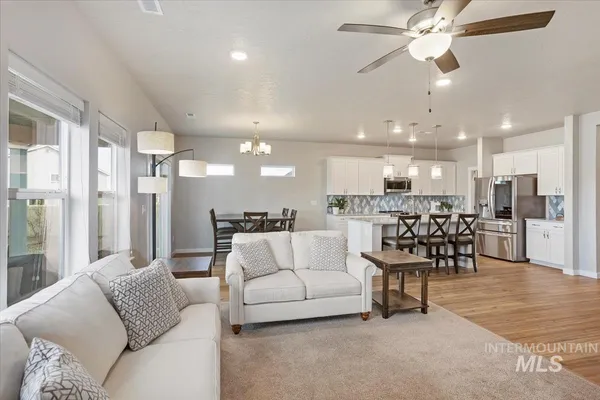 $565,000 | 3729 South Maple Ridge Avenue, Nampa, ID 83686