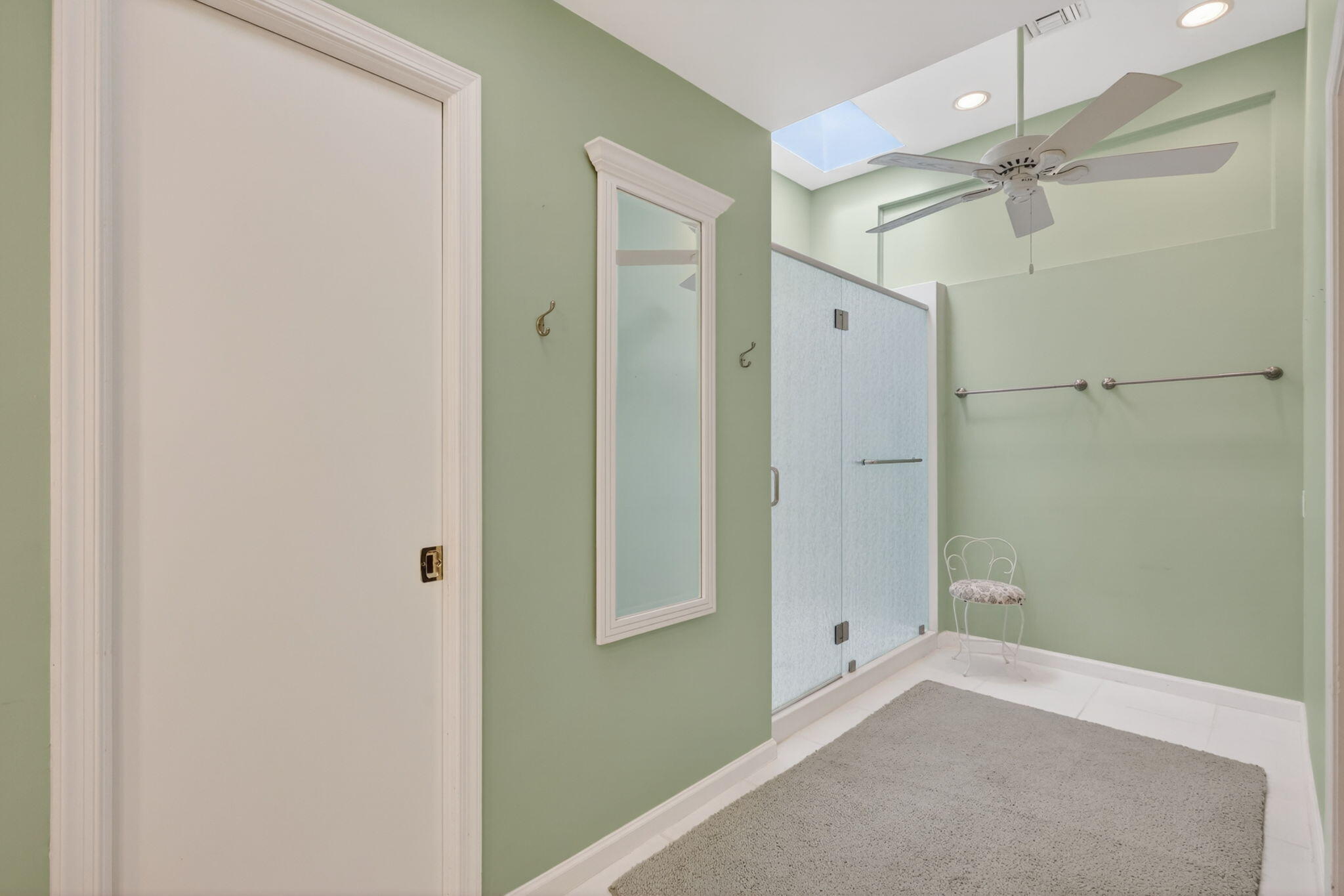 5422 Southeast Meredith Terrace Stuart, FL 34997 - Photo 27 of 56 a view of a bathroom with a shower and a shower