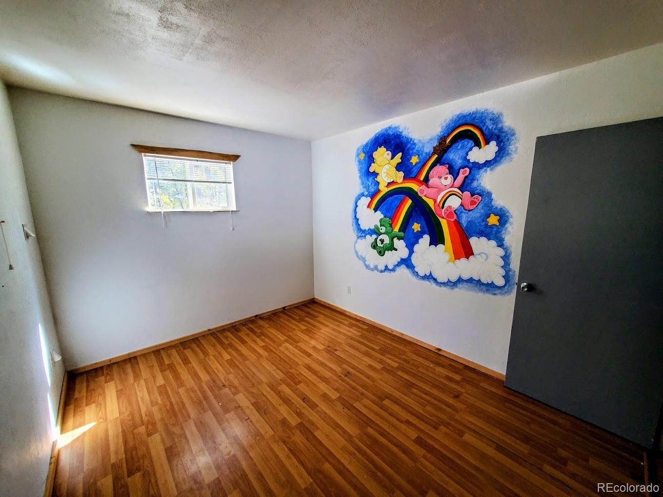 162 Green Street Bailey, CO 80421 - Photo 5 of 9 a view of painting on the wall