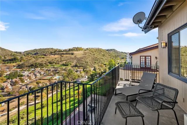 $2,199,000 | 12348 Circula Panorama Place, North Tustin, CA 92705