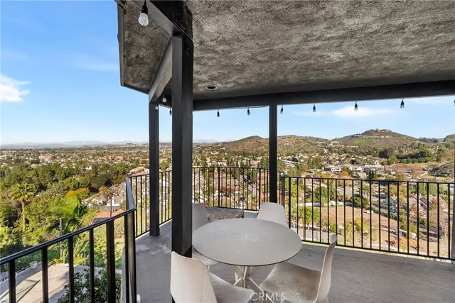 $2,199,000 | 12348 Circula Panorama Place, North Tustin, CA 92705