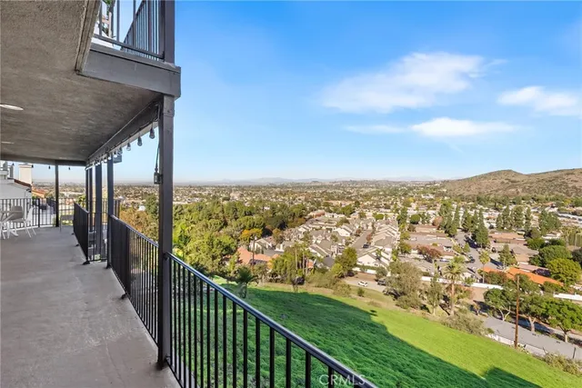 $2,199,000 | 12348 Circula Panorama Place, North Tustin, CA 92705