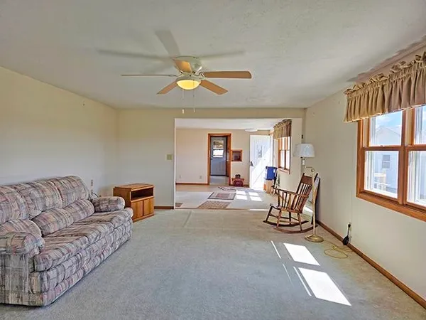 $309,900 | 7574 County D, Platteville, WI 53818
