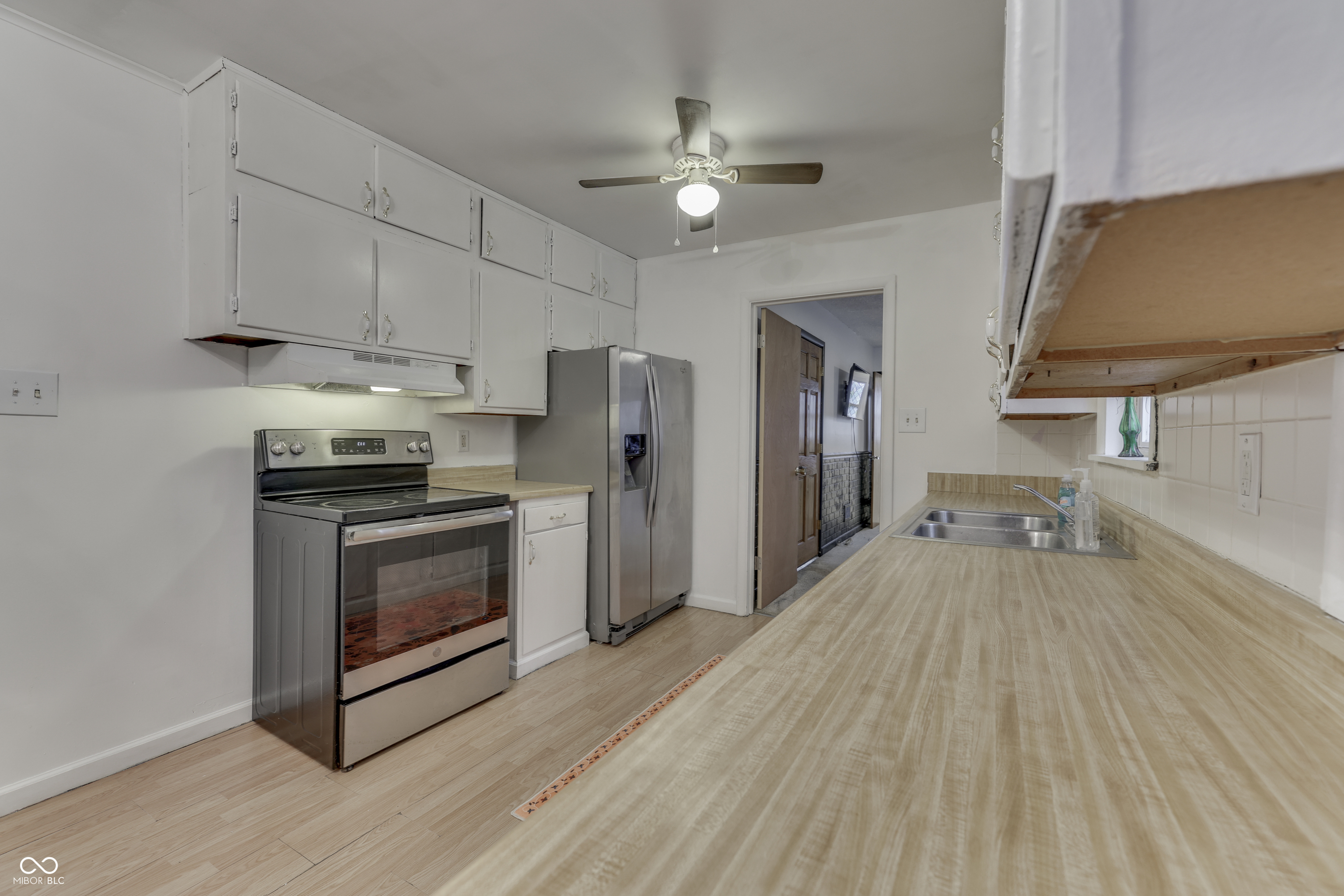 255 East Roberts Road Indianapolis, IN 46227 - Photo 18 of 52 Gallery Image 18