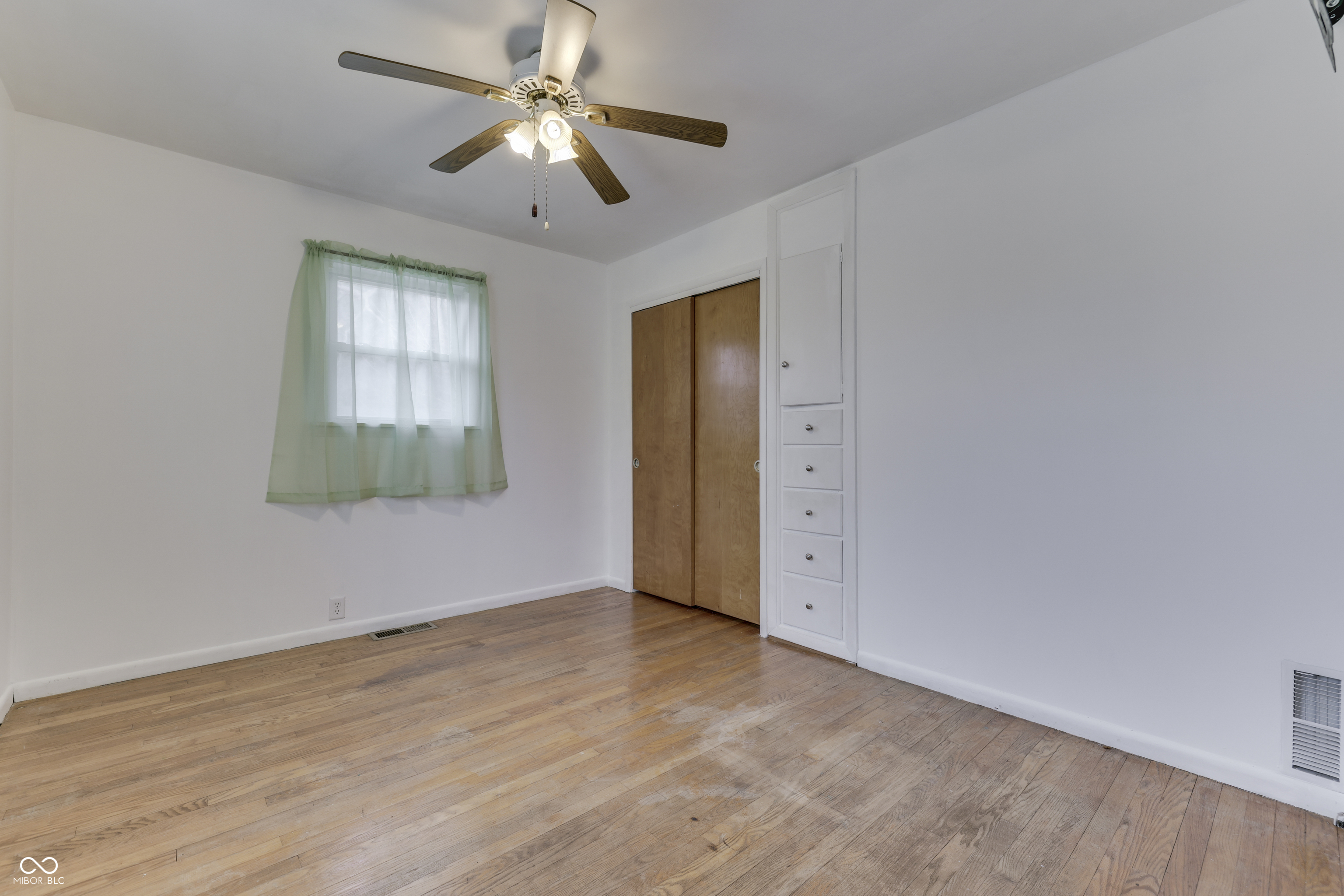 255 East Roberts Road Indianapolis, IN 46227 - Photo 25 of 52 Gallery Image 25