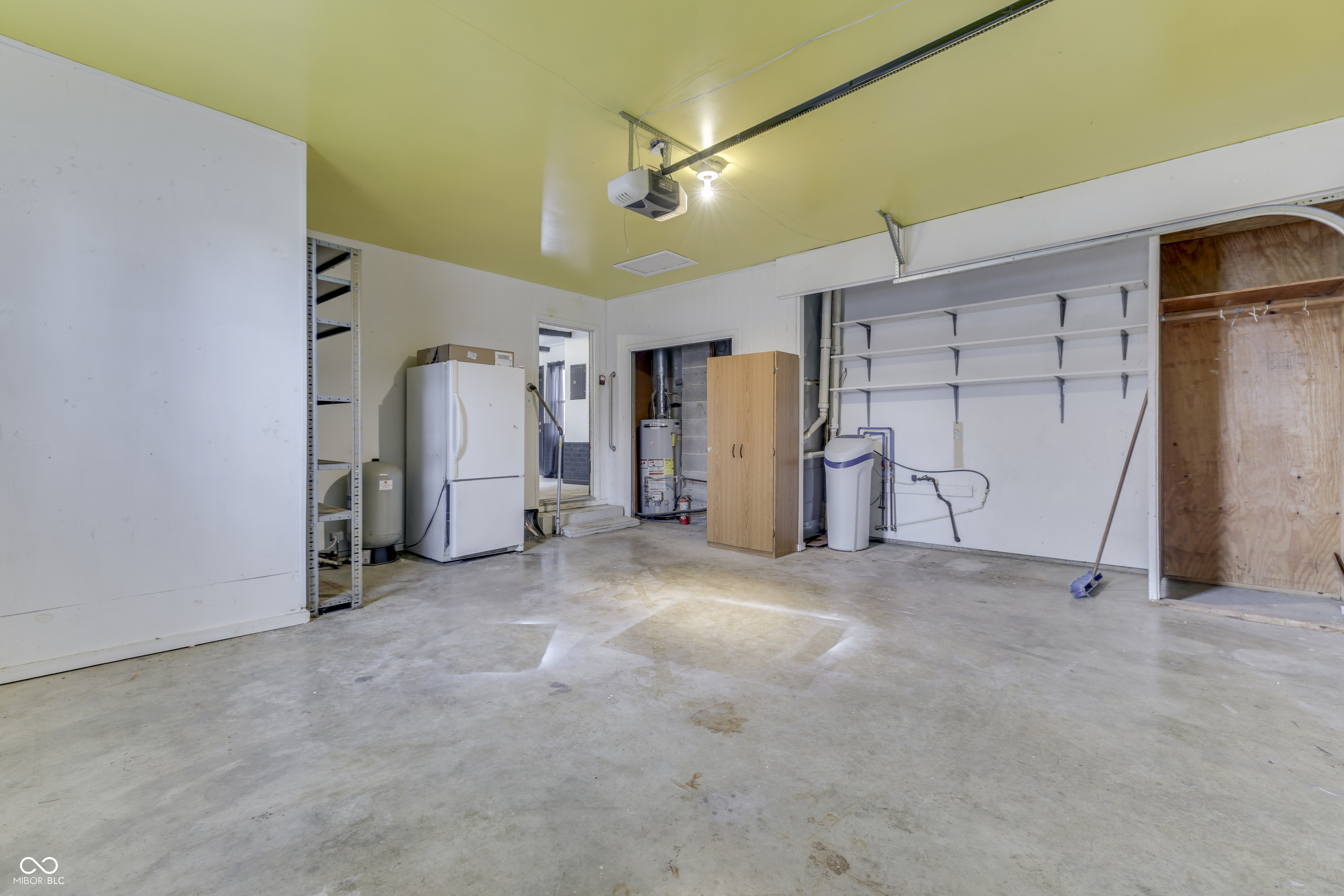 255 East Roberts Road Indianapolis, IN 46227 - Photo 38 of 52 Gallery Image 38