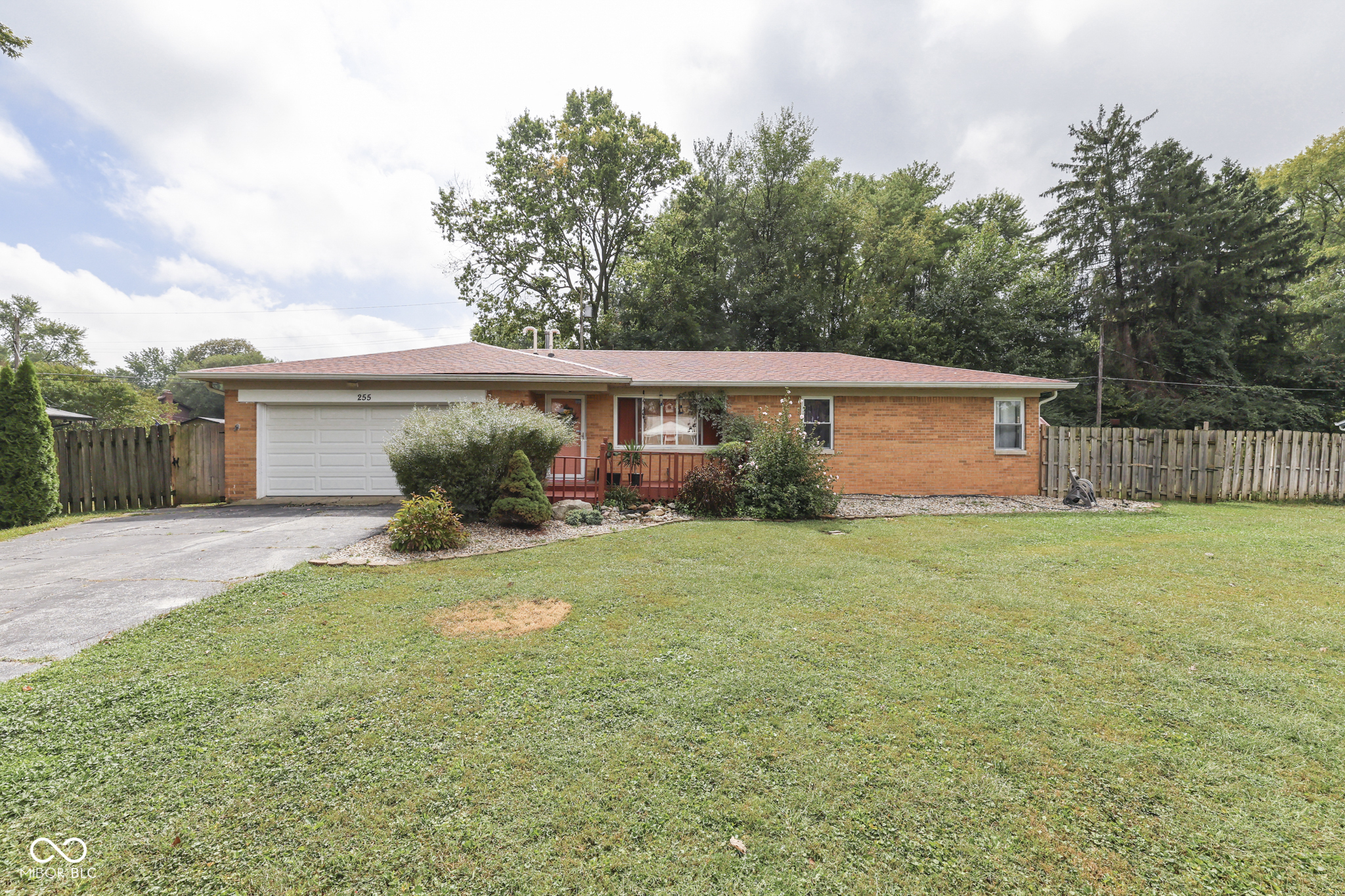 255 East Roberts Road Indianapolis, IN 46227 - Photo 6 of 52 Gallery Image 6