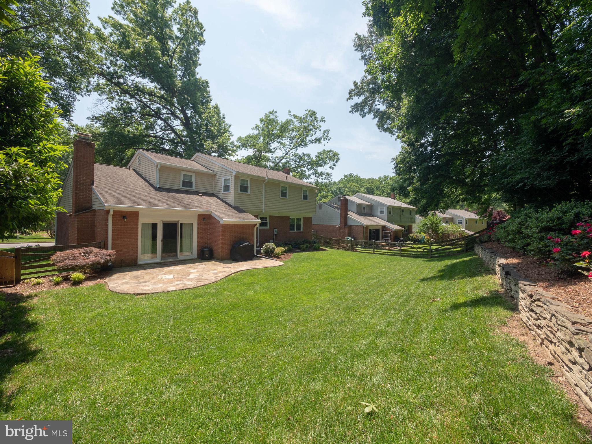 8104 Langbrook Road Springfield, VA 22152 - Photo 2 of 35 Backyard