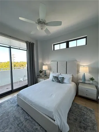 $990,000 | 101 8th Street South, Unit 302, Naples, FL 34102