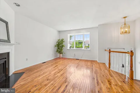 $449,900 | 16 Linda Lane, Aston, PA 19014