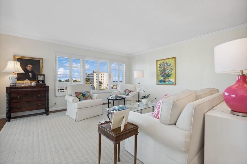 50 E Road, Unit 7D Delray Beach, FL 33483 - Photo 4 of 27 03_50EastRd7D_1_LivingRoom_FlexMLS800x60