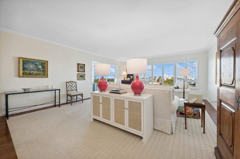 50 E Road, Unit 7D Delray Beach, FL 33483 - Photo 6 of 27 05_50EastRd7D_10001_LivingRoom_FlexMLS80