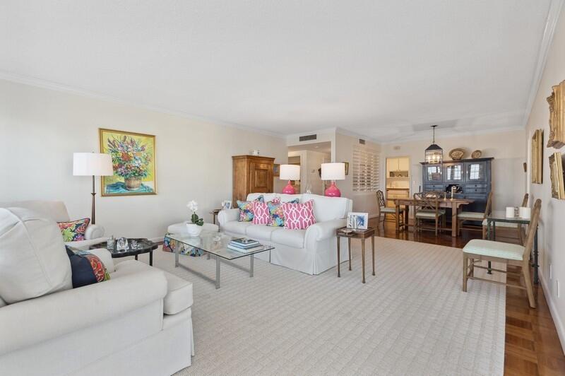 50 E Road, Unit 7D Delray Beach, FL 33483 - Photo 7 of 27 06_50EastRd7D_93_LivingRoomDiningRoom_Fl