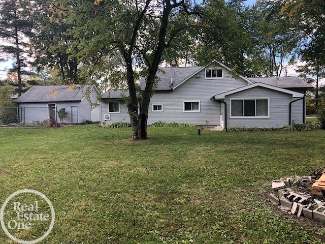 10165 Springborn Road Casco, MI 48064 - Photo 5 of 39