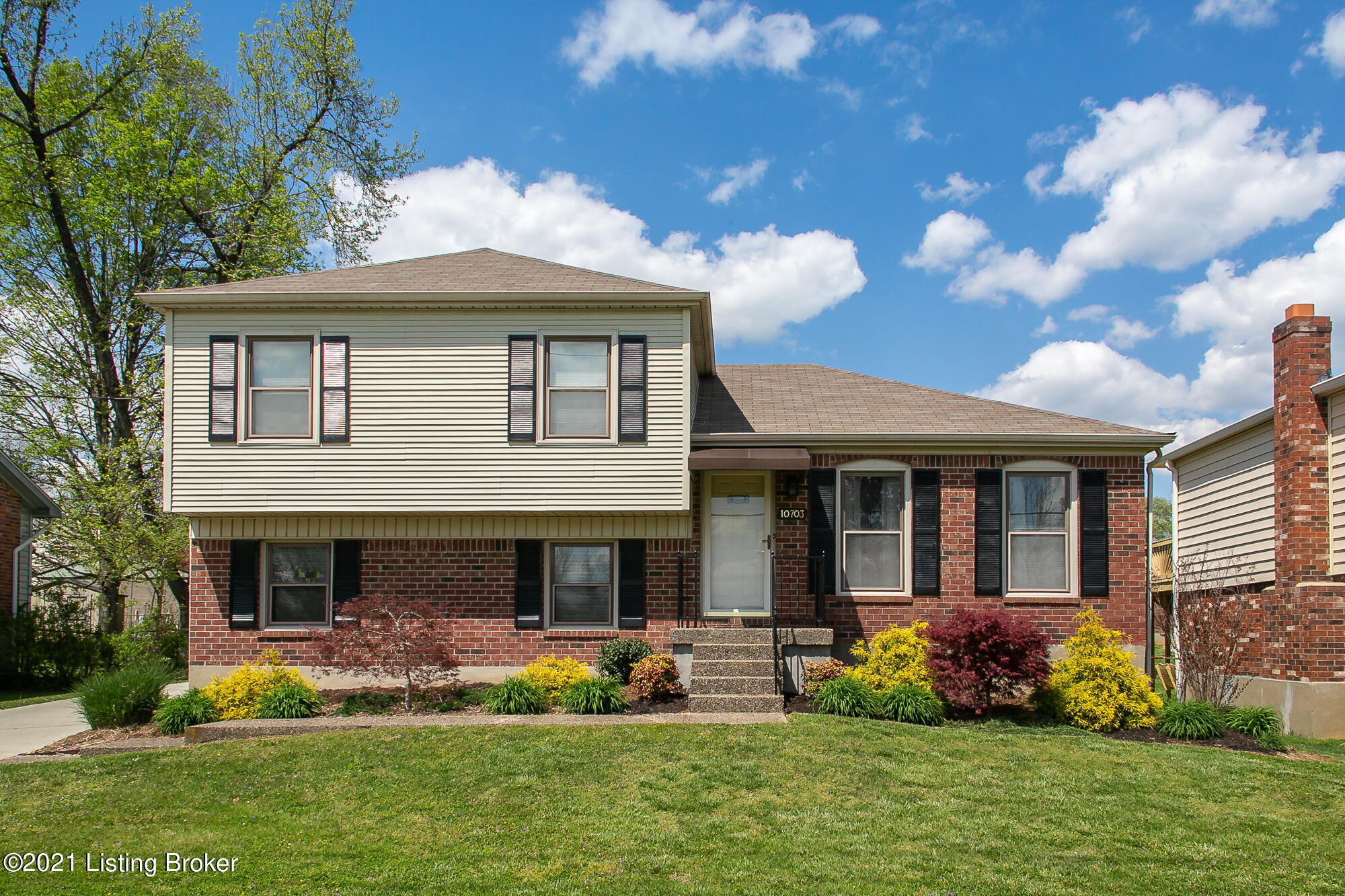 10703 St Rene Road Louisville, KY 40299 - Photo 2 of 37 10703 Saint Rene Rd-2