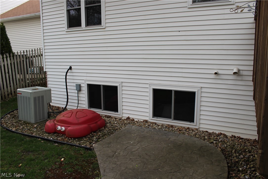5970 Ravine Boulevard Parma, OH 44134 - Photo 2 of 35 Gallery Image 2
