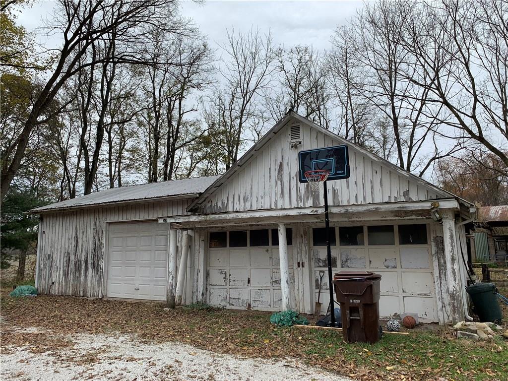 4743 Coxville Road Montezuma, IN 47862 - Photo 8 of 36