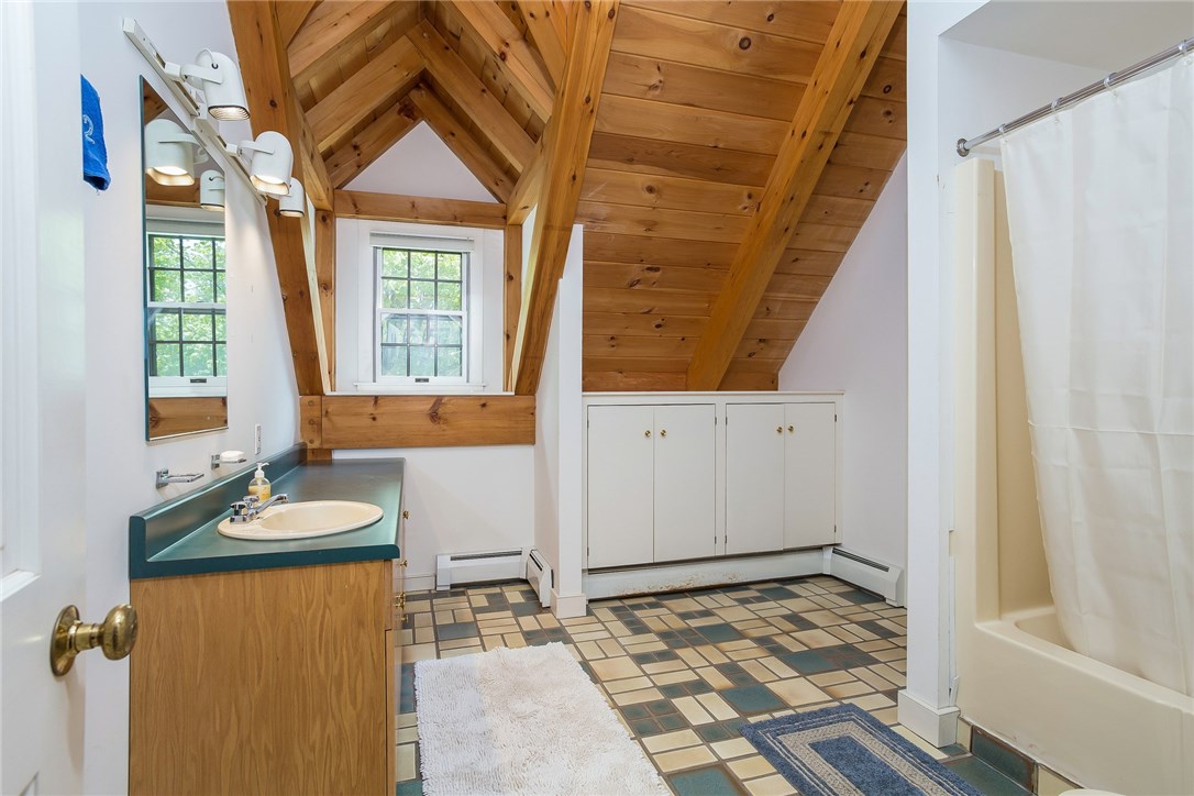 55 Ferry Road Bristol, RI 02809 - Photo 33 of 40