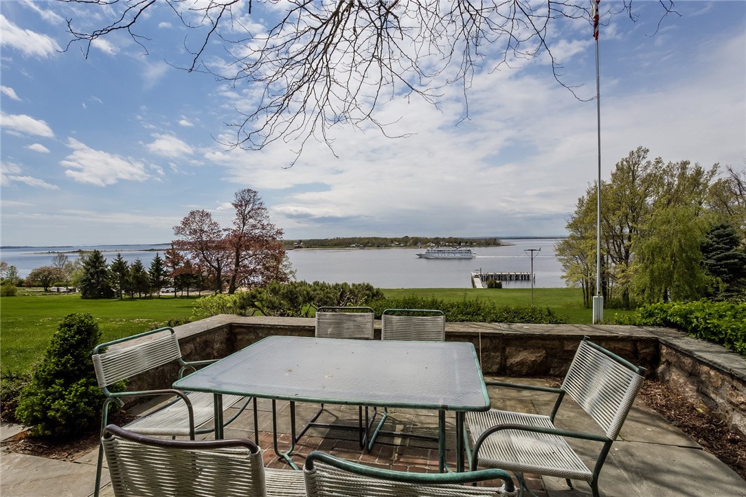 55 Ferry Road Bristol, RI 02809 - Photo 37 of 40