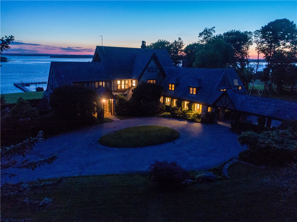 55 Ferry Road Bristol, RI 02809 - Photo 6 of 40