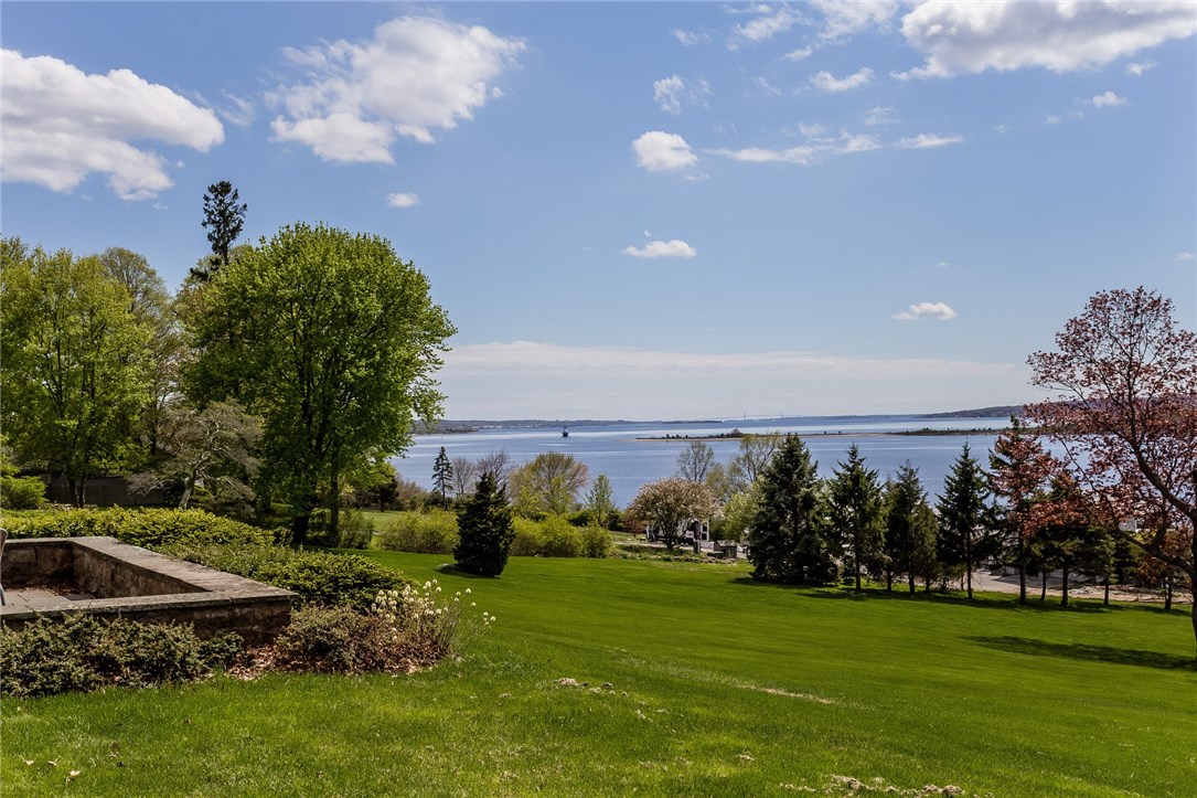 55 Ferry Road Bristol, RI 02809 - Photo 9 of 40