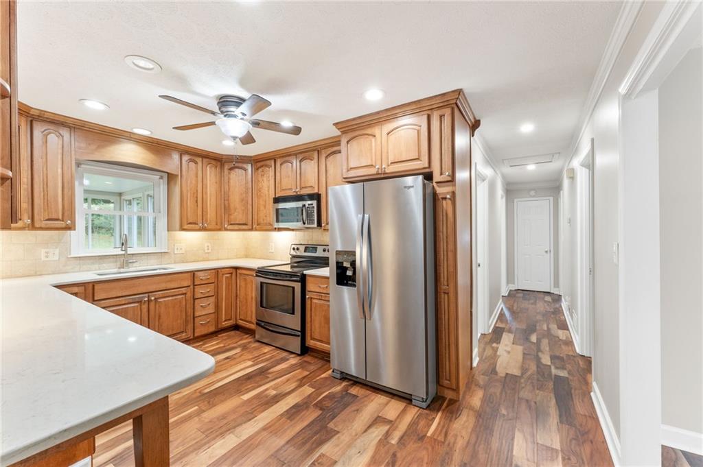 3090 Housley Road Marietta, GA 30066 - Photo 11 of 26 Gallery Image 11