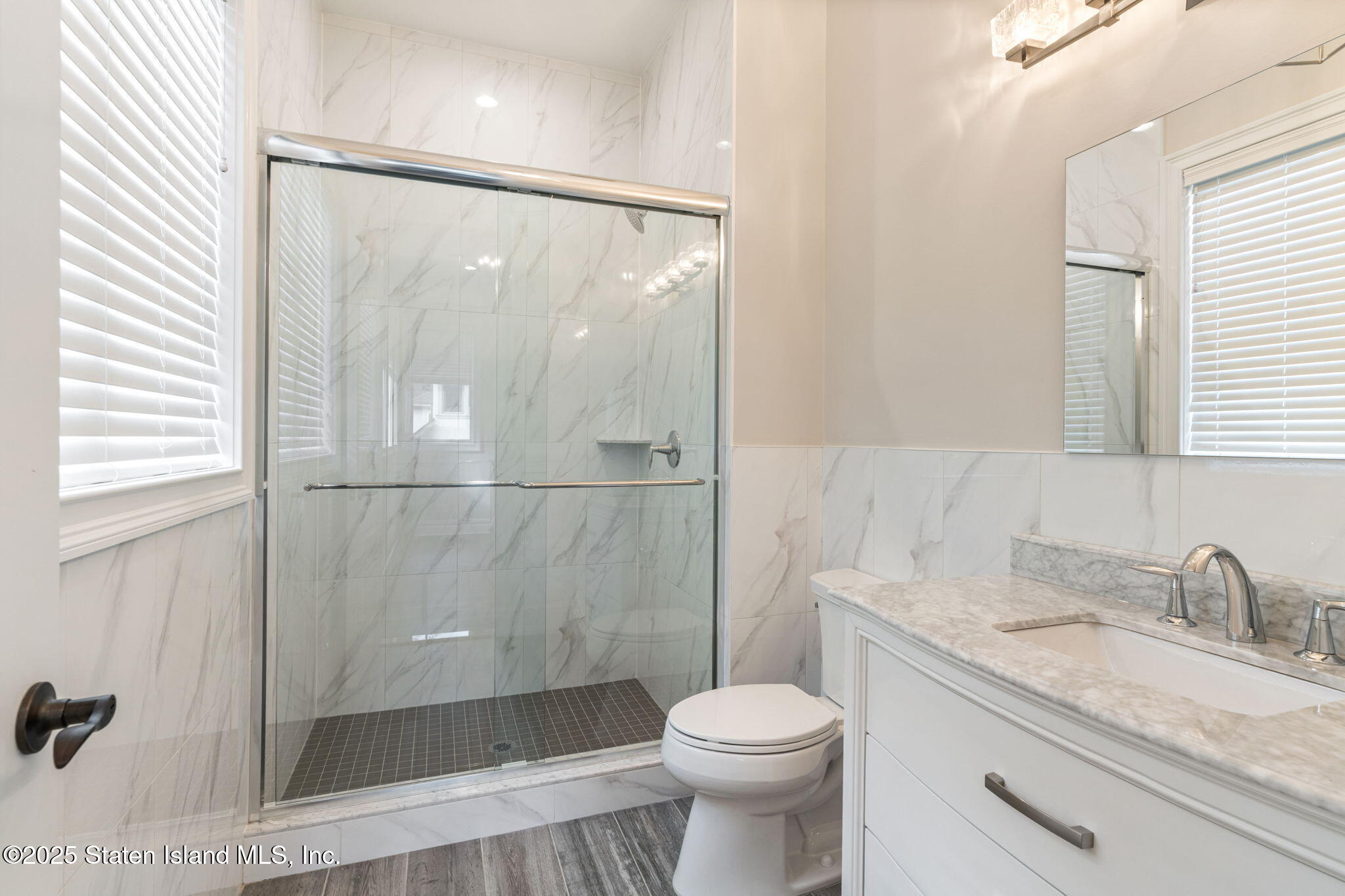 312 London Road Staten Island, NY 10306 - Photo 47 of 82 321 London Rd Bathroom