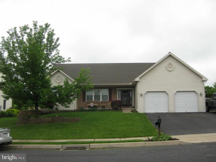 1204 Crest Road Leesport, PA 19533 - Photo 1 of 22 Exterior Front