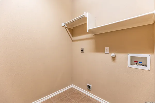 $1,795 | 648 Rooster, Schertz, TX 78154