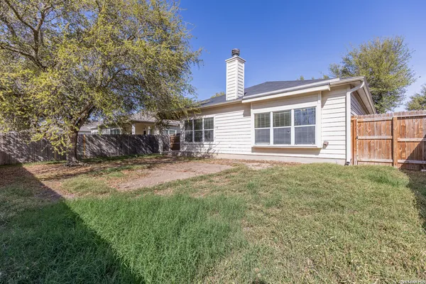 $1,795 | 648 Rooster, Schertz, TX 78154