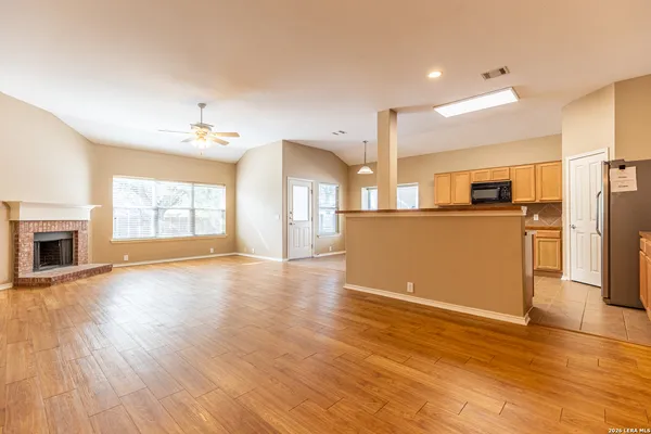 $1,795 | 648 Rooster, Schertz, TX 78154