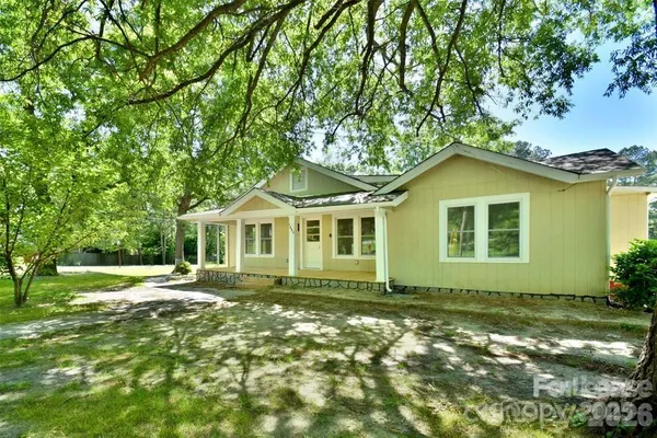 $1,100 | 1632 West 5th Avenue, Unit C, Gastonia, NC 28052