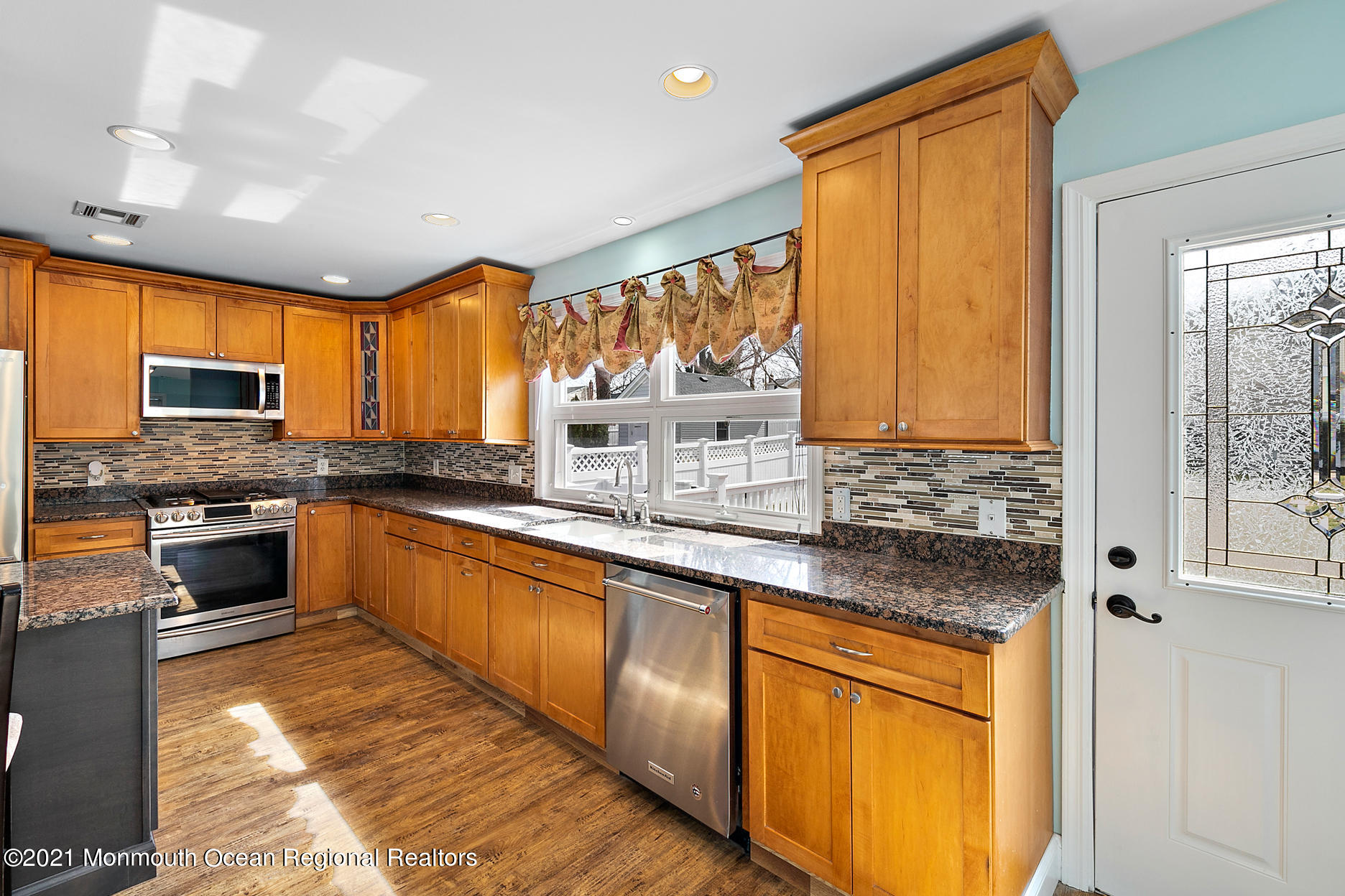 94 Jackson Street Fair Haven, NJ 07704 - Photo 14 of 83 94JacksonOnline-16