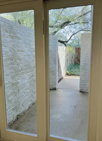 $2,400 | 10 Troon Drive, Lakeway, TX 78738