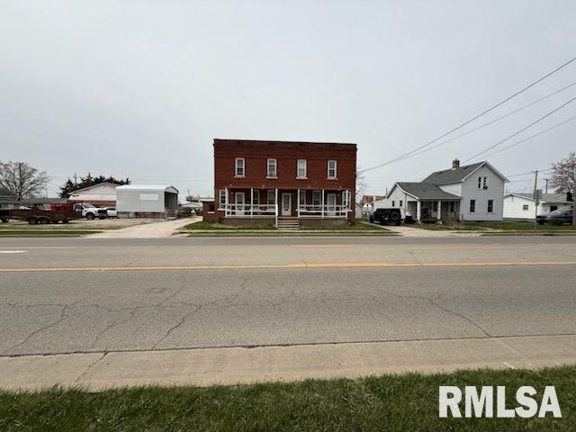 48 5th Street Canton, IL 61520 - Photo 2 of 5 Gallery Image 2