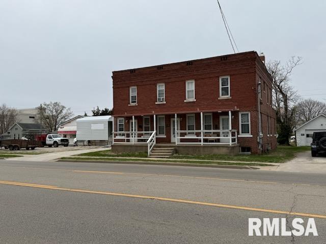 48 5th Street Canton, IL 61520 - Photo 3 of 5 Gallery Image 3