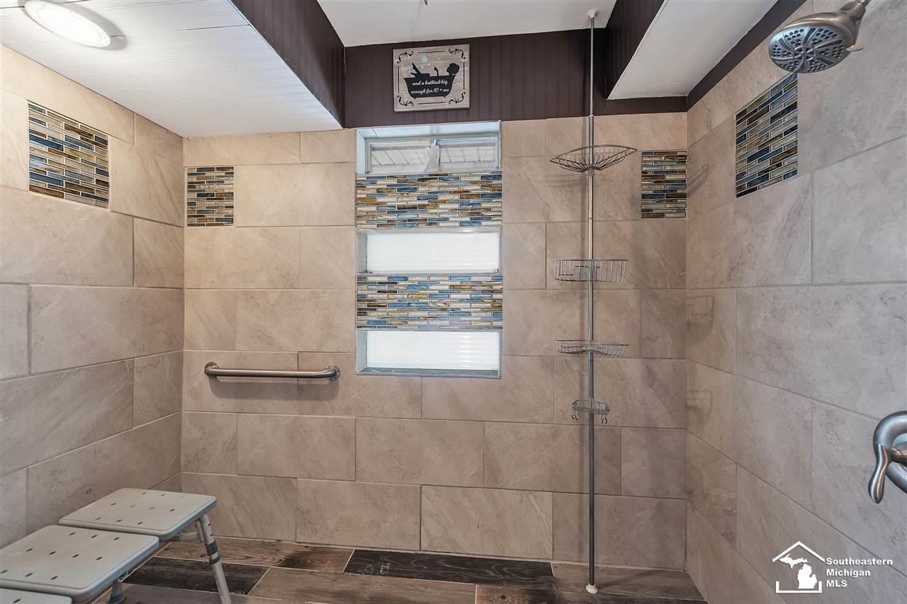 416 Cole Road Monroe, MI 48162 - Photo 22 of 41 50033758-21.JPG