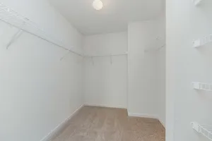 $2,900 | 212 North Commerce Street, Aurora, IL 60504