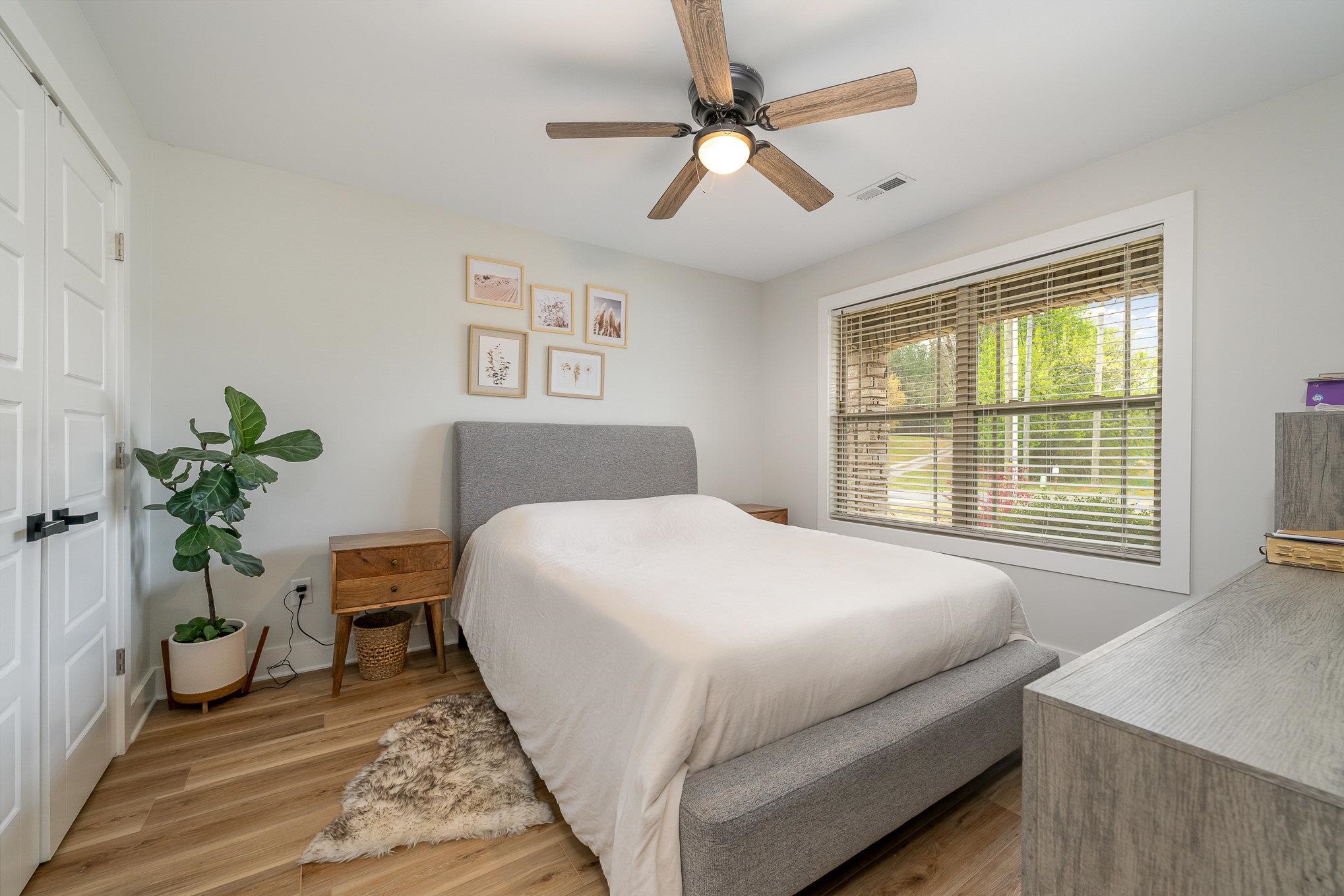 435 Dickson Road Campobello, SC 29322 - Photo 16 of 38