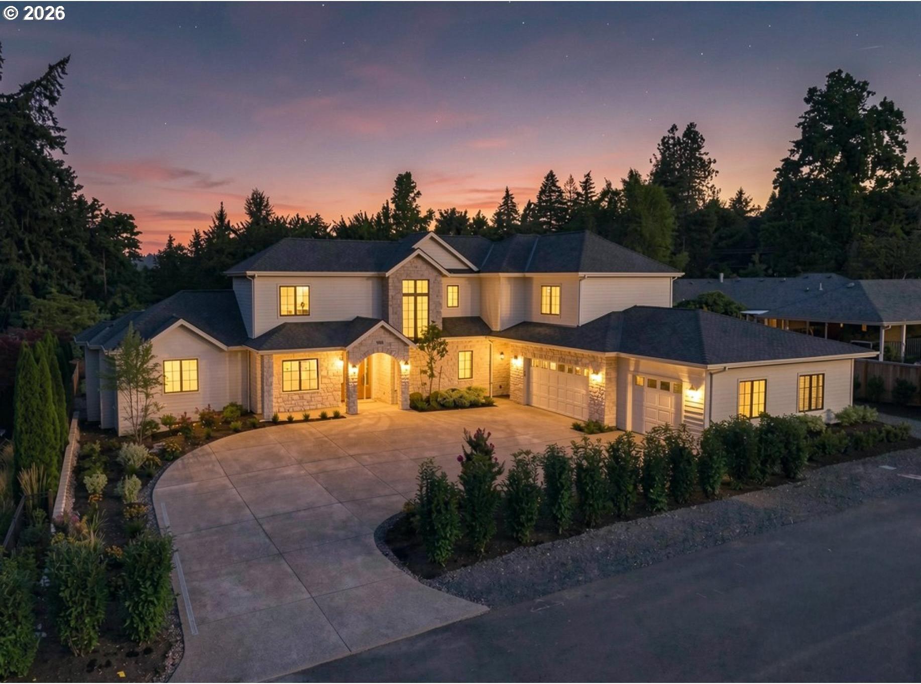 1050 Atwater Road Lake Oswego, OR 97034 - Photo 1 of 48 Gallery Image 1