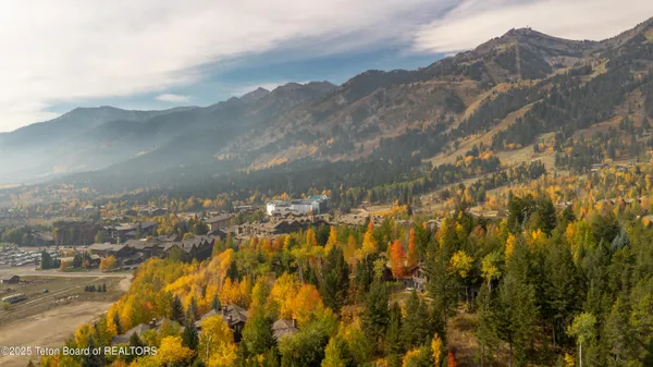 $7,250,000 | 3084 Garnet Road, Teton Village, WY 83025