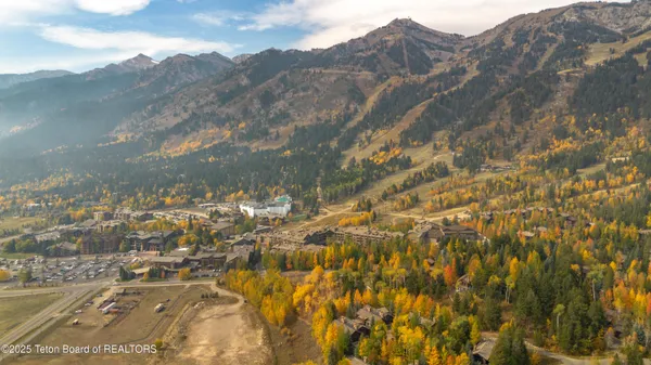 $7,250,000 | 3084 Garnet Road, Teton Village, WY 83025