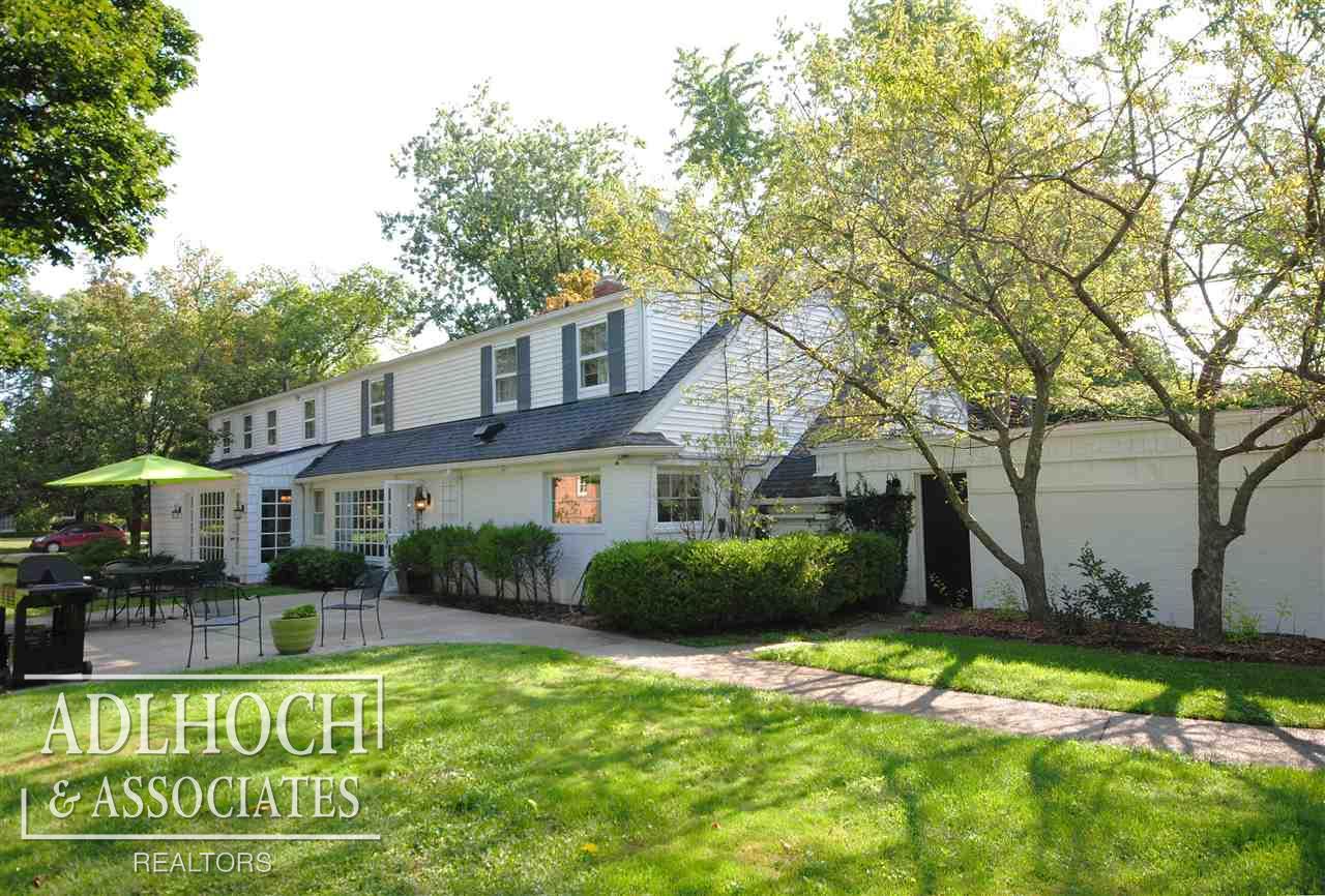 155 Lothrop Road Grosse Pointe, MI 48236 - Photo 18 of 19 31328613-17.JPG