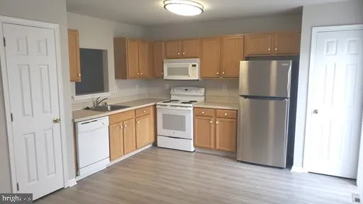 $2,095 | 6 Bridle Path, Wilmington, DE 19808