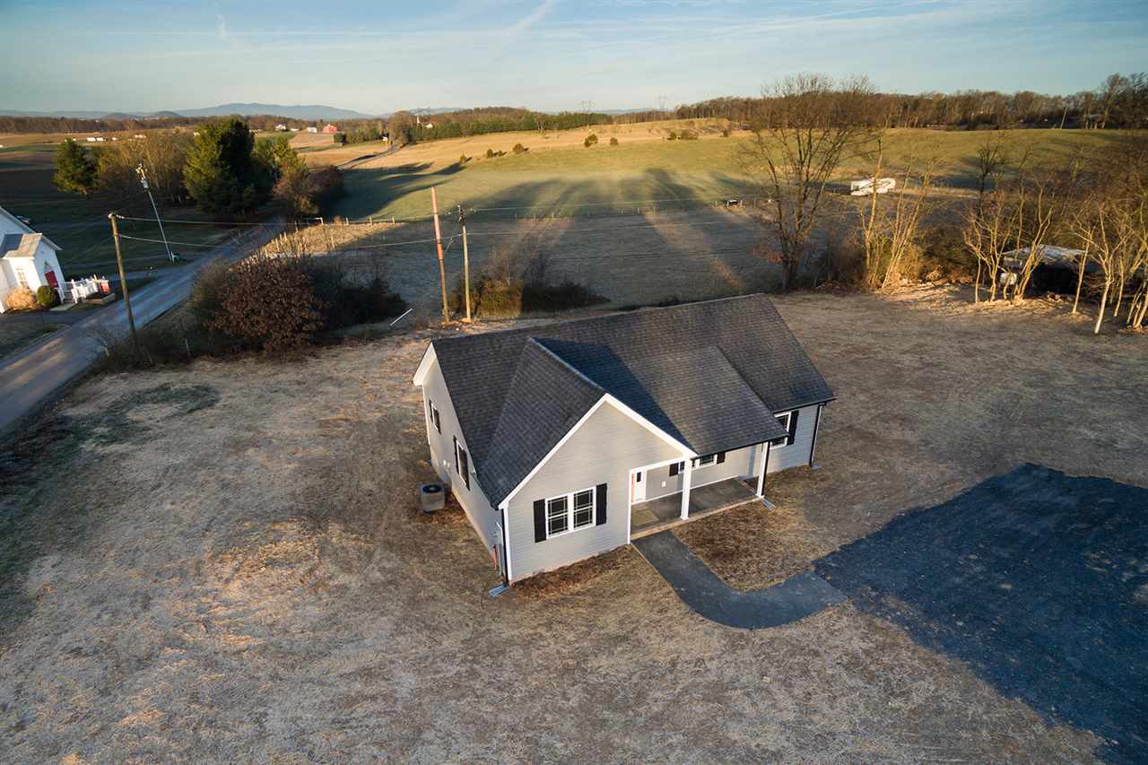 8 North Point School Road Waynesboro, VA 22980 - Photo 25 of 40 a view of a terrace