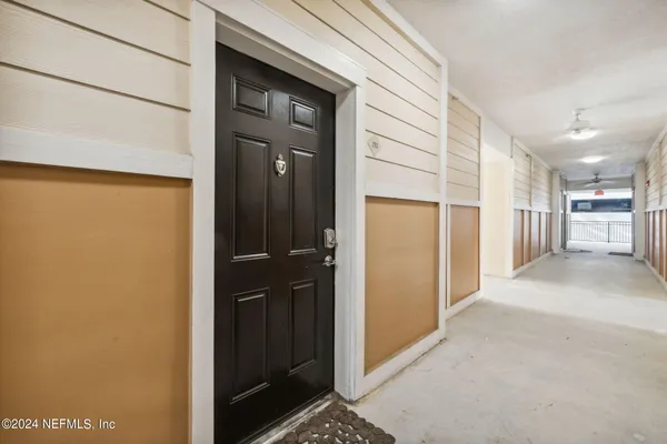 $147,200 | 10435 Mid Town Parkway, Unit 252, Jacksonville, FL 32246